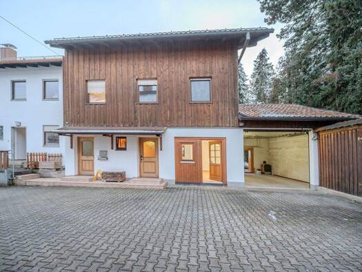 Reihenendhaus zur Miete 2.990 € 4 Zimmer 195 m² 300 m² Grundstück Pöttinger Str. 9a Furth Oberhaching 82041