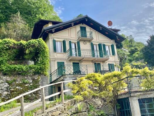 Penthouse zum Kauf 245.000 € 3 Zimmer 86 m² Tronzano Lago Maggiore 21010