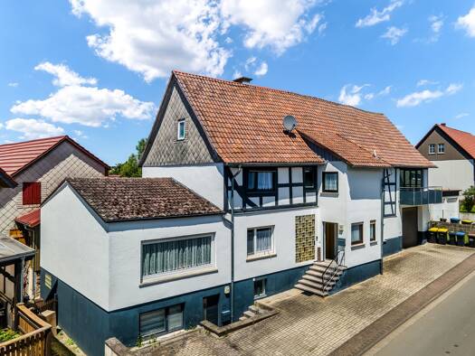 Mehrfamilienhaus zum Kauf 265.000 € 8 Zimmer 297 m² 806 m² Grundstück Ober-Gleen Kirtorf 36320