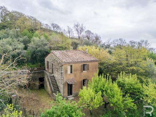 Haus zum Kauf 110.000 € 2 Zimmer 75 m² 25.000 m² Grundstück frei ab sofort Sorano