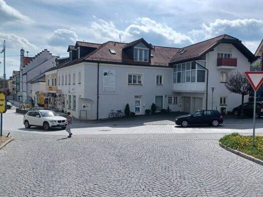 Gewerbeobjekt zum Kauf als Kapitalanlage geeignet 547.000 € 13 Zimmer 488 m² 370 m² Grundstück Gangkofen Gangkofen 84140
