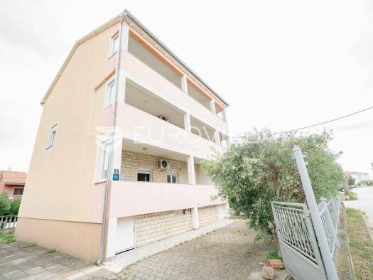 Haus zum Kauf 790.000 € 9 Zimmer 391 m² Bibinje Bibinje 23205