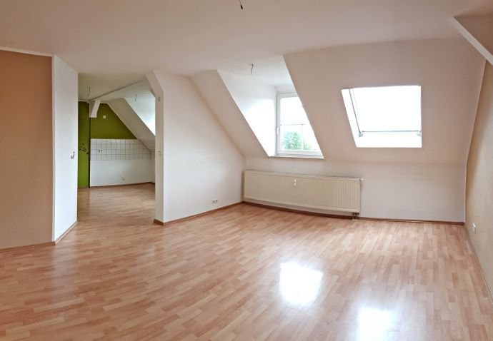 Maisonette zur Miete 450 € 3 Zimmer 82 m²<br/>Wohnfläche 4.<br/>Geschoss 01.03.2025<br/>Verfügbarkeit Feldstr. 8 Döbeln Döbeln 04720