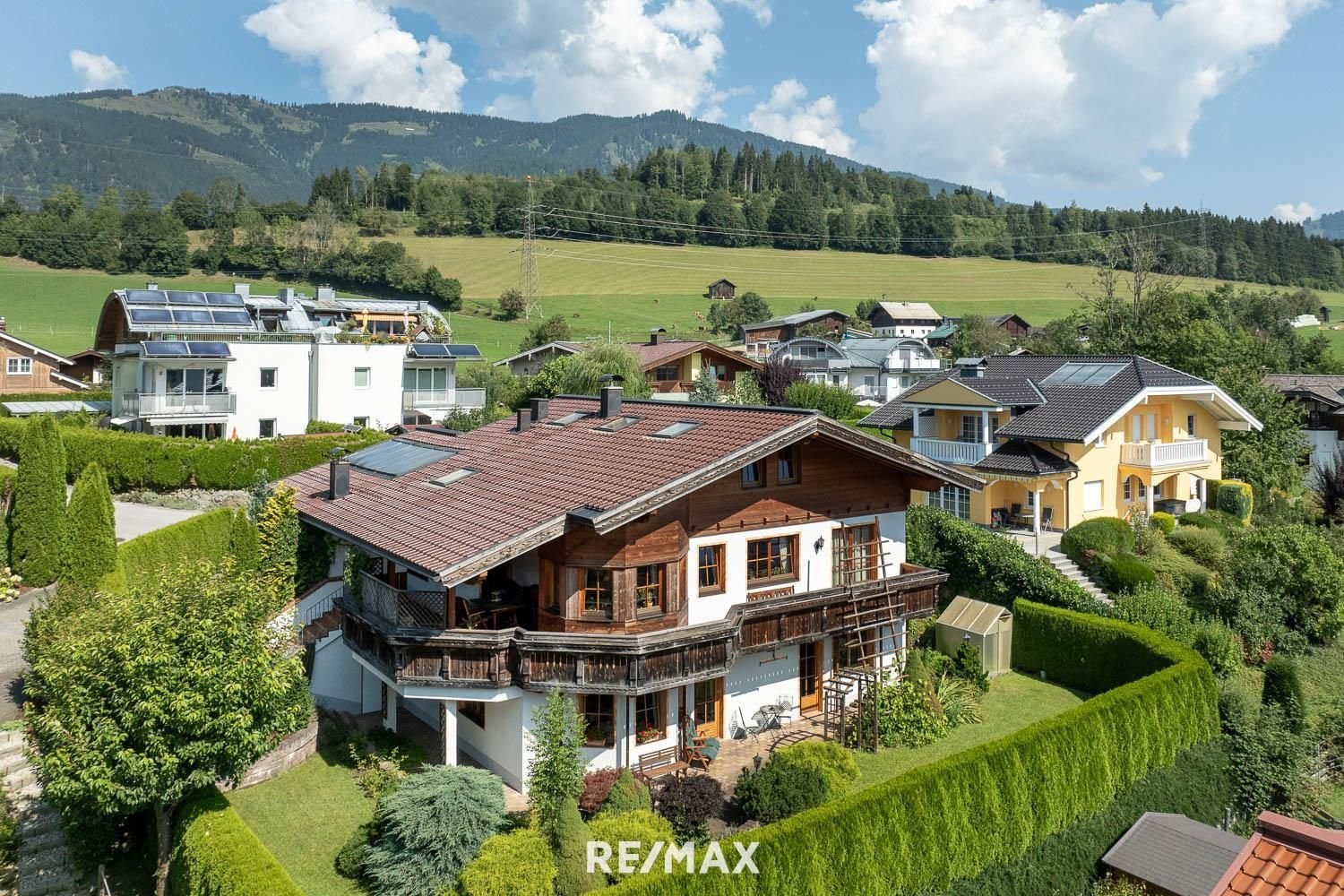 Mehrfamilienhaus zum Kauf 1.400.000 € 7 Zimmer 261 m²<br/>Wohnfläche 829 m²<br/>Grundstück Goldegg im Pongau 5622