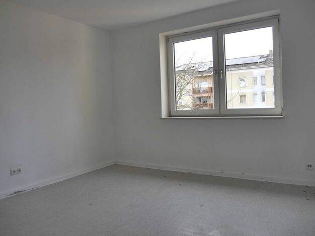 Wohnung zur Miete 560 € 2 Zimmer 56 m² 3. Geschoss frei ab 22.01.2026 Untere Grenzstr. 57 Offenbach am Main 63071