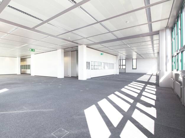 Bürofläche zur Miete 7,49 € 1.577,3 m² Bürofläche teilbar ab 1.577,3 m² Werner-von-Siemens-Straße 6 Hochfeld Augsburg 86159
