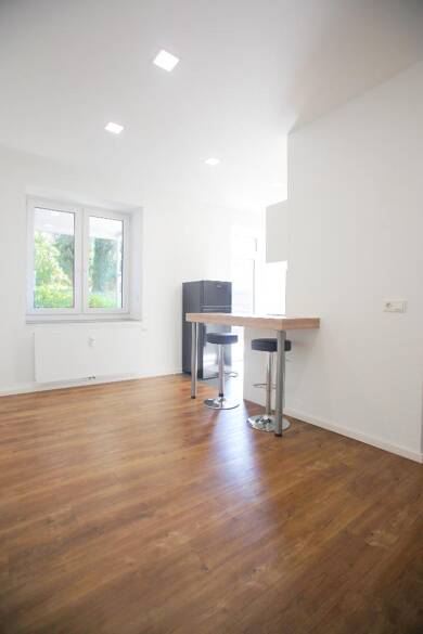 Wohnung zur Miete 900 € 1 Zimmer 65 m² Alt-Kürenz 3 Trier 54295