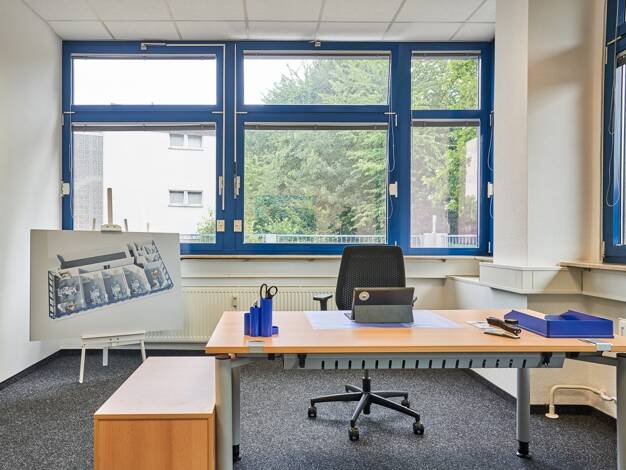 Bürofläche zur Miete 2 € 208,6 m² Bürofläche Praunheimer Landstraße 32 Hausen Frankfurt 60488