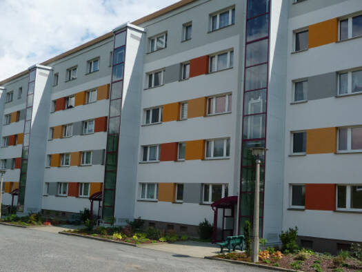 Wohnung zur Miete 285 € 3 Zimmer 55,8 m² 4. Geschoss frei ab sofort Schillerstraße 57 Adorf Adorf 08626
