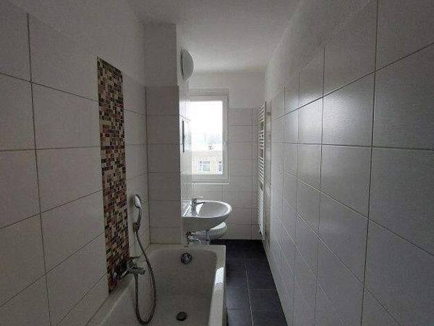 Wohnung zur Miete 409 € 3 Zimmer 59,2 m² 3. Geschoss Ernst-Enge-Str. 122 Gablenz Chemnitz 09127