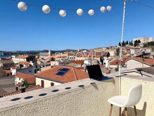 Wohnung zur Miete 900 € 2 Zimmer 105 m² 2. Geschoss Nikole Tesle Sibenik