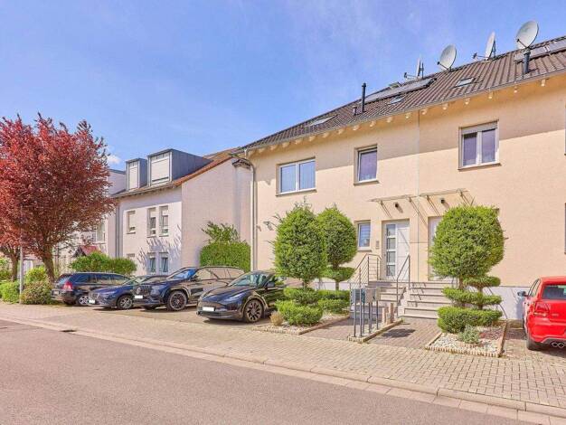 Reihenendhaus zum Kauf provisionsfrei 1.190.000 € 9 Zimmer 314 m² 403 m² Grundstück Christoph-Kröwerath-Str. 29 Oggersheim Ludwigshafen 67071