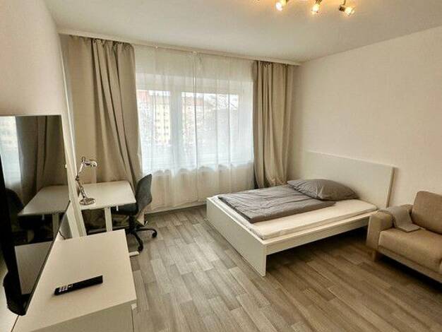 WG-Zimmer zur Miete auf Zeit 600 € 20 m² 4. Geschoss frei ab sofort Steinbühl Weiterer Innenstadtgürtel Süd 90443