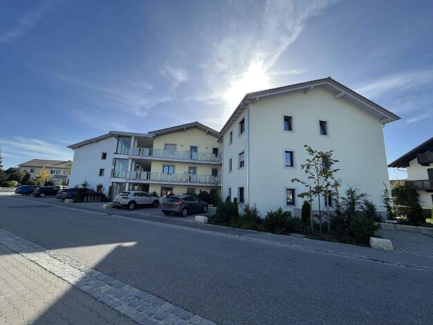 Terrassenwohnung zur Miete 735 € 3 Zimmer 75,6 m² frei ab 01.02.2026 Raiffeisenstraße 8 Unterdietfurt 84339