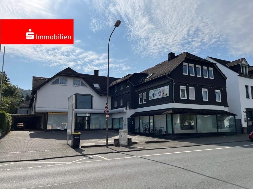 Mehrfamilienhaus zum Kauf 12 Zimmer 330 m²<br/>Wohnfläche 1.397 m²<br/>Grundstück Haiger Haiger 35708