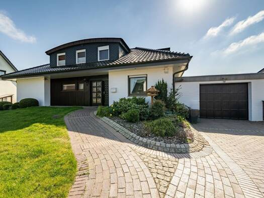 Einfamilienhaus zum Kauf 379.000 € 8,5 Zimmer 212,9 m² 1.035 m² Grundstück Dorum Wurster Nordseeküste 27639