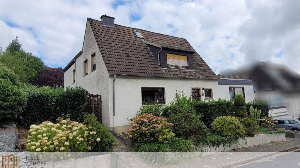 Einfamilienhaus zum Kauf 368.000 € 8 Zimmer 225 m² 778 m² Grundstück frei ab sofort Wickede 58739