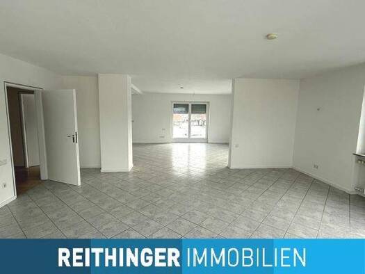 Wohnung zur Miete 1.600 € 4,5 Zimmer 209 m² 2. Geschoss Singen Singen (Hohentwiel) 78224
