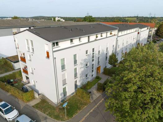 Wohnung zur Miete 1.420 € 3 Zimmer 82,6 m² 2. Geschoss frei ab 01.01.2026 Hessigheimer Str. 24 Rot Stuttgart 70437