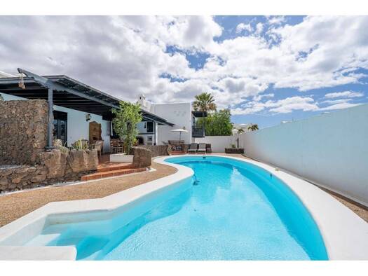 Villa zum Kauf 730.000 € 5 Zimmer 228 m² 600 m² Grundstück Arrecife 35509