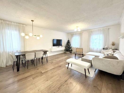 Mehrfamilienhaus zum Kauf 699.000 € 13,5 Zimmer 302 m² 292 m² Grundstück Stadtgebiet Göppingen 73033