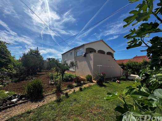 Einfamilienhaus zum Kauf 695.000 € 6 Zimmer 300 m² Privlaka 23233