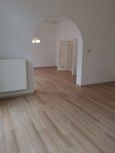 Wohnung zur Miete 1.560 € 4 Zimmer 125 m²<br/>Wohnfläche 1.<br/>Geschoss ab sofort<br/>Verfügbarkeit 4ZW WOHNUNG ALTBAU NEU RENOVIERT NEUER BODEN STUCK Riederbergstraße Wiesbaden 65185