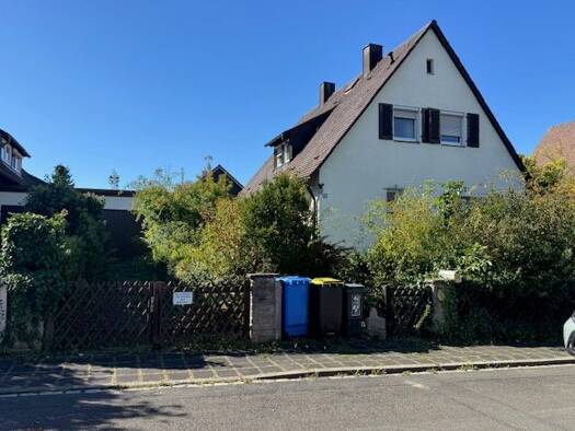 Haus zum Kauf 399.000 € 5 Zimmer 584 m² Grundstück frei ab sofort Neuröthenbach Südwestliche Außenstadt 90449