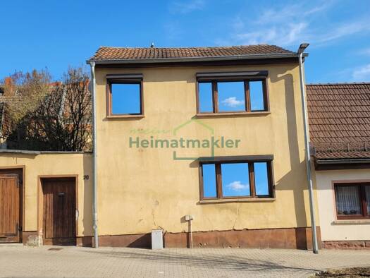 Reihenmittelhaus zum Kauf 12.000 € 4 Zimmer 90 m² 144 m² Grundstück frei ab sofort Hettstedt Hettstedt 06333