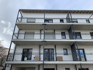 Wohnung zur Miete 600 € 2 Zimmer 64 m² Geschoss 1/13 frei ab sofort Innenstadt Hanau 63450