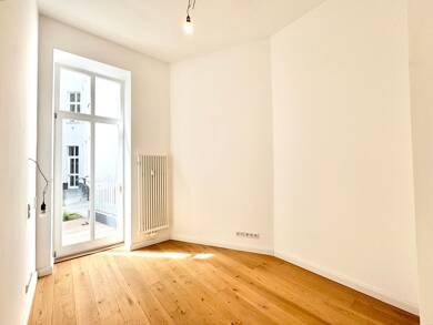 Terrassenwohnung zum Kauf 398.000 € 2 Zimmer 5.257 m² EG frei ab sofort Niebuhrstraße 69a Charlottenburg Berlin 10629