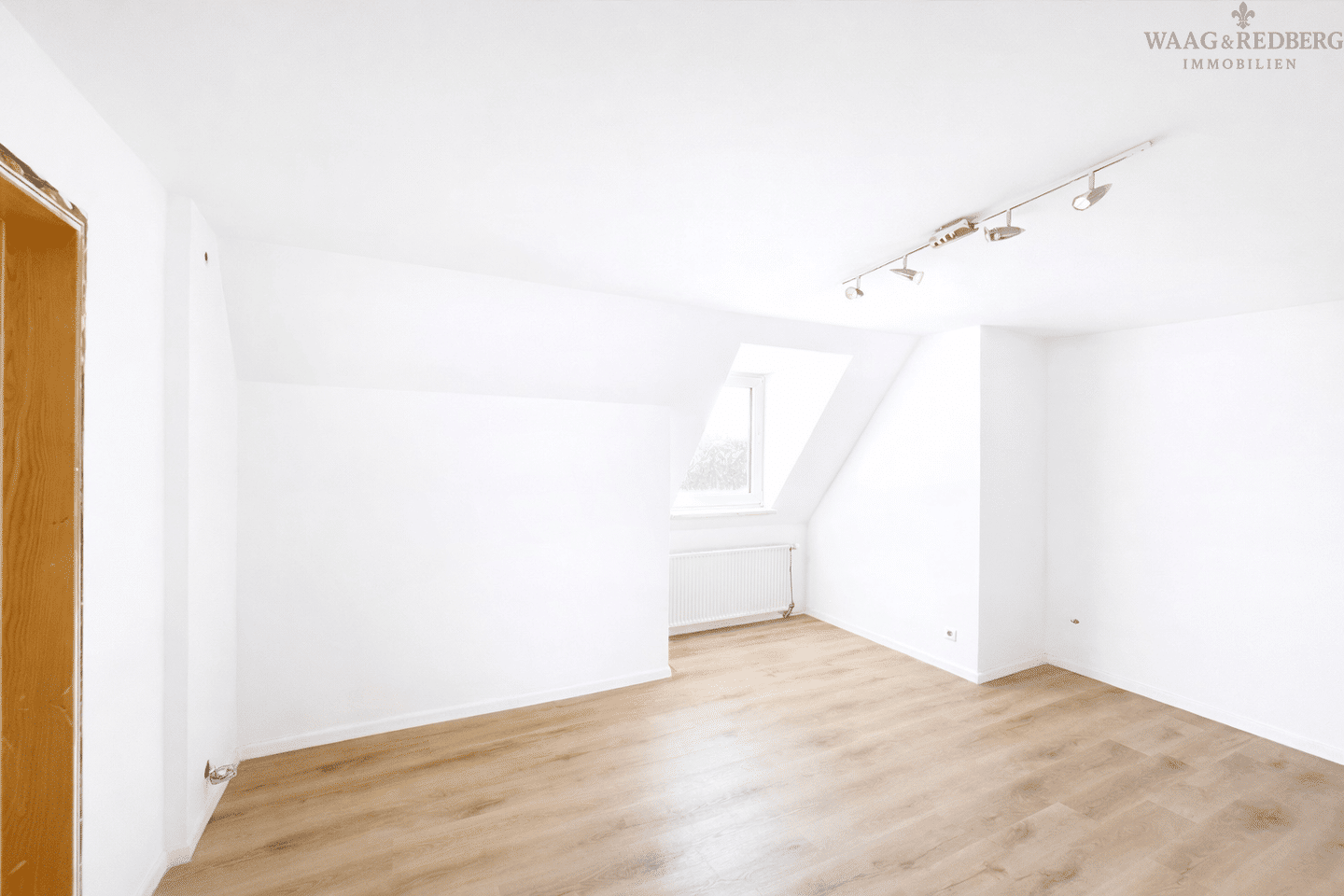 Mehrfamilienhaus zum Kauf – pohled 5