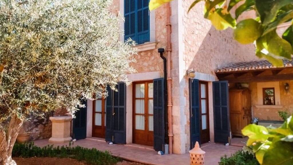 Haus zum Kauf 1.280.000 € 5 Zimmer 500 m² 600 m² Grundstück Campos 07630