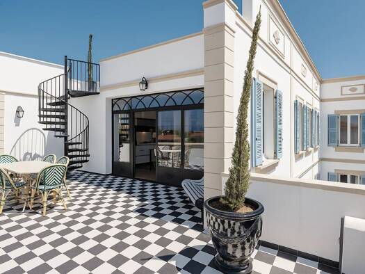 Einfamilienhaus zum Kauf 15 Zimmer 680 m² Nord ST CYR SUR MER 83270