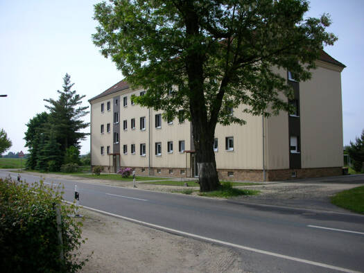 Wohnung zur Miete 308 € 3 Zimmer 58,6 m² EG frei ab 01.06.2026 Bahnhofstraße 3 Groß Leuthen Märkische Heide 15913