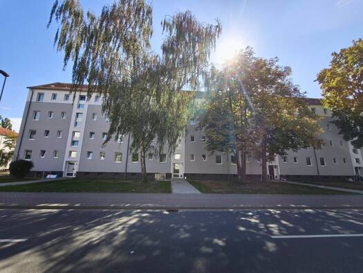 Wohnung zur Miete 345 € 2 Zimmer 49,2 m² 3. Geschoss frei ab 01.10.2026 Straße des Friedens 86 Merseburg Merseburg 06217