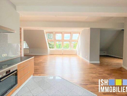 Wohnung zur Miete 950 € 2 Zimmer 105 m² 2. Geschoss frei ab 01.03.2026 Stade 21684