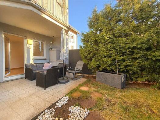 Wohnung zur Miete 600 € 2 Zimmer 62 m² EG frei ab sofort Akazienweg 11 Queis 06188