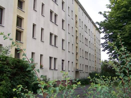 Wohnung zur Miete 354 € 3 Zimmer 58,1 m² 3. Geschoss frei ab sofort Dr. Otto-Nuschke-Straße 12 Zeulenroda Zeulenroda-Triebes 07937