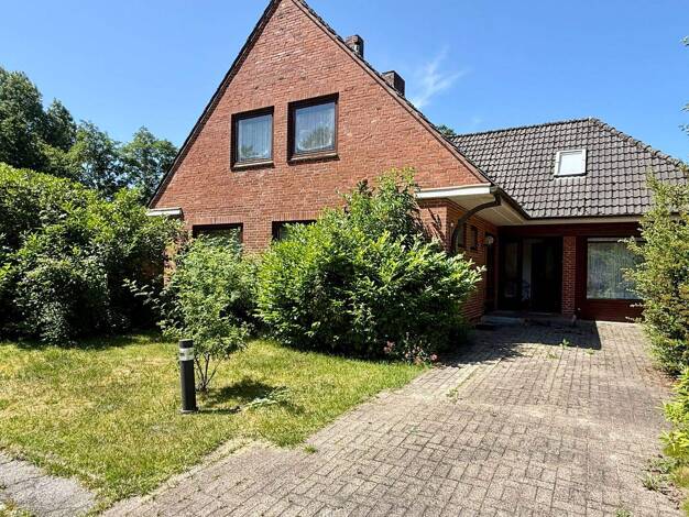 Einfamilienhaus zum Kauf 330.000 € 7 Zimmer 147 m² 815 m² Grundstück Niebüll 25899