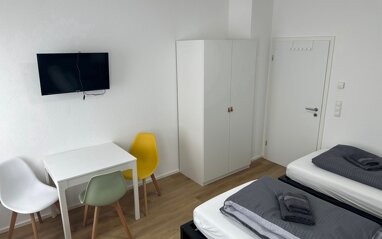 WG-Zimmer zur Miete Wohnen auf Zeit 690 € 18 m² frei ab 30.01.2025 Rüderner Straße 0 Lindenschulviertel Stuttgart Obertürkheim, 70329