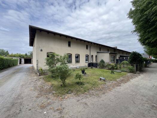 Mehrfamilienhaus zum Kauf als Kapitalanlage geeignet 180.000 € 258 m² 487 m² Grundstück Rathstock Alt Tucheband 15328