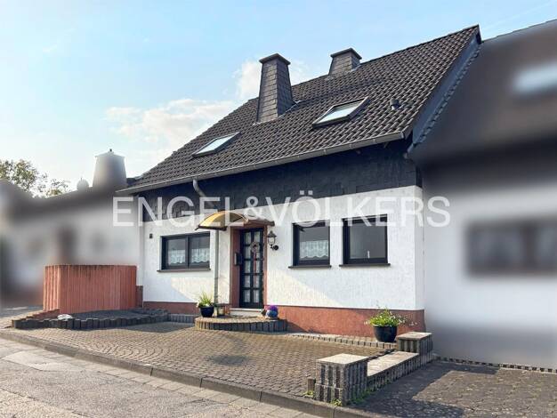 Einfamilienhaus zum Kauf 329.000 € 5 Zimmer 151 m² 237 m² Grundstück Irlich Neuwied 56567