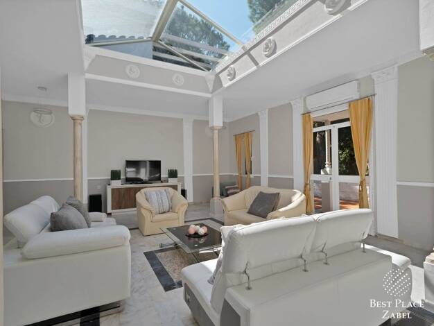 Villa zum Kauf provisionsfrei 1.980.000 € 18 Zimmer 565 m² 1.450 m² Grundstück Marbella 29604
