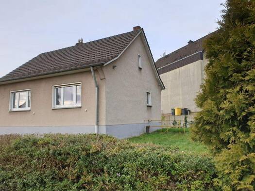 Einfamilienhaus zum Kauf 340.000 € 2 Zimmer 53 m² 423 m² Grundstück frei ab sofort Rösrath Rösrath 51503