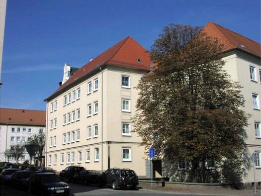 Wohnung zur Miete 207 € 2 Zimmer 37 m² 1. Geschoss Antonstraße 54 Stadtmitte Plauen 08523