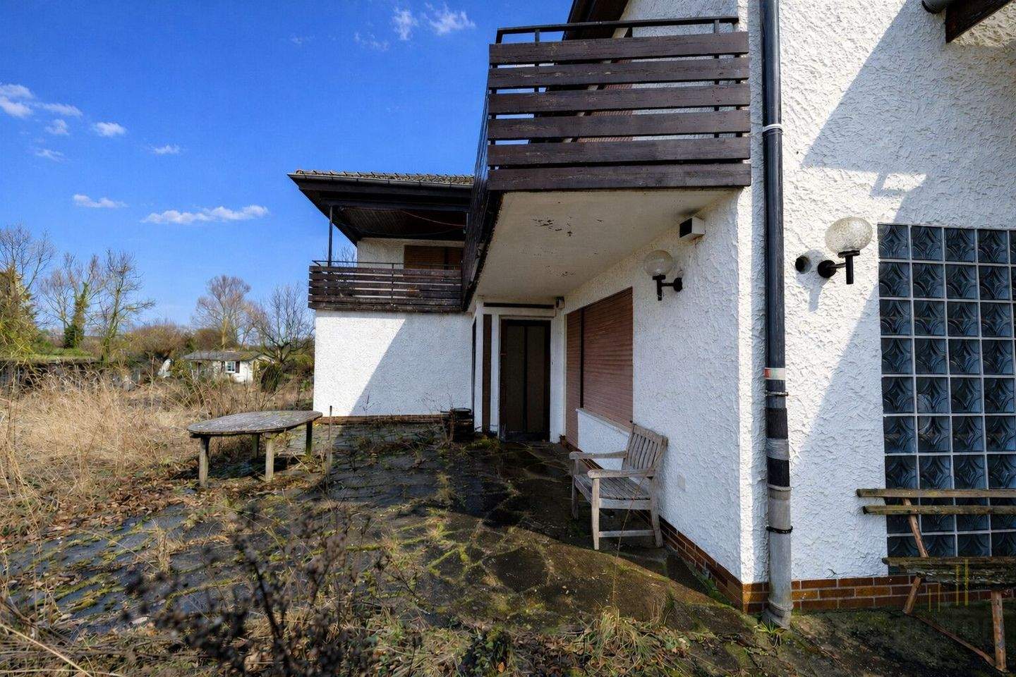 Immobilie in Calden - Zweifamilienhaus inkl. Einliegerwohnung mit eigenem Zugang und Ausbaupotenzial im Herzen von Calden - Bild 3