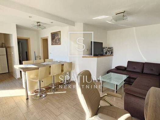 Wohnung zur Miete 800 € 2 Zimmer 51 m² Volosko, Opatija Pobri