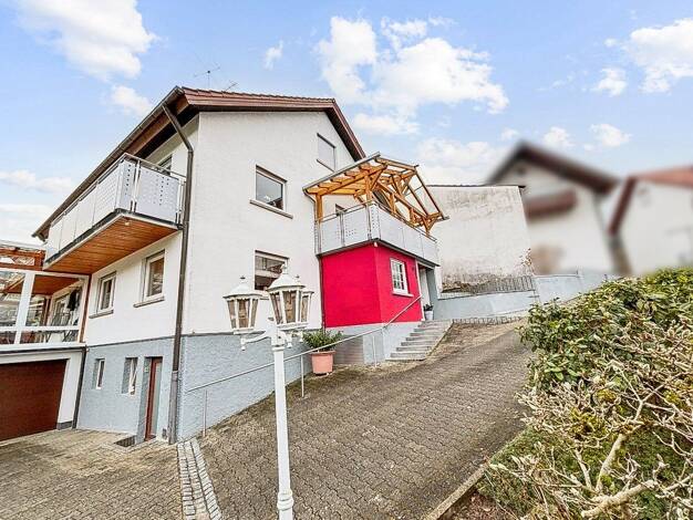 Haus zum Kauf 355.000 € 10 Zimmer 224 m² 1.165 m² Grundstück Bühlertal 77830