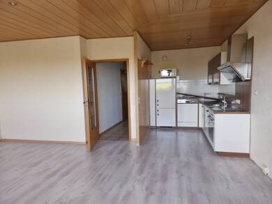 Wohnung zur Miete 308 € 2 Zimmer 51 m² 4. Geschoss Crimmitschau Crimmitschau 08451